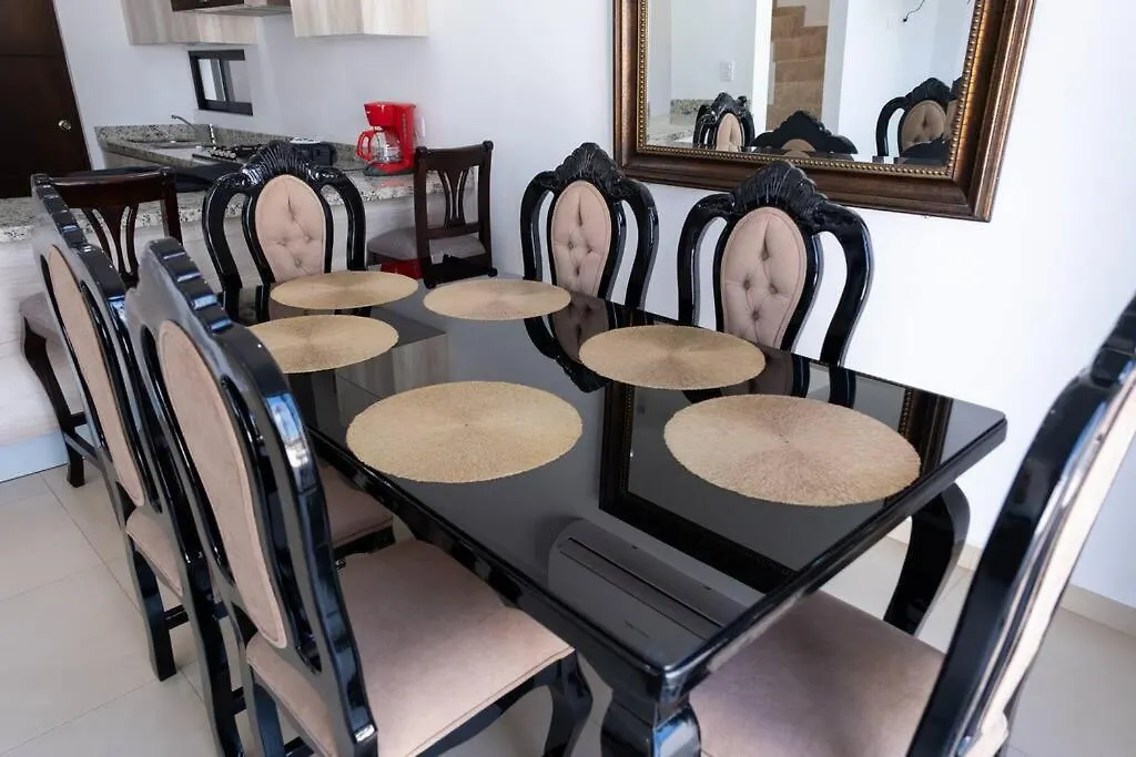 Agradable Casa Con Terraza Y Vista A La Alberca Villa Mazatlán 0*,